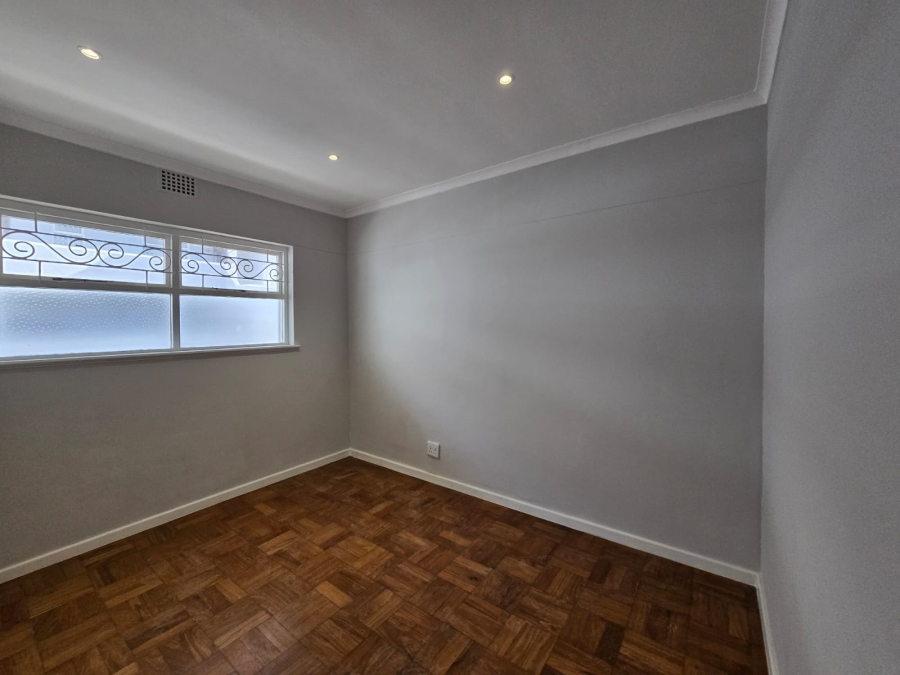 To Let 2 Bedroom Property for Rent in Sea Point Western Cape